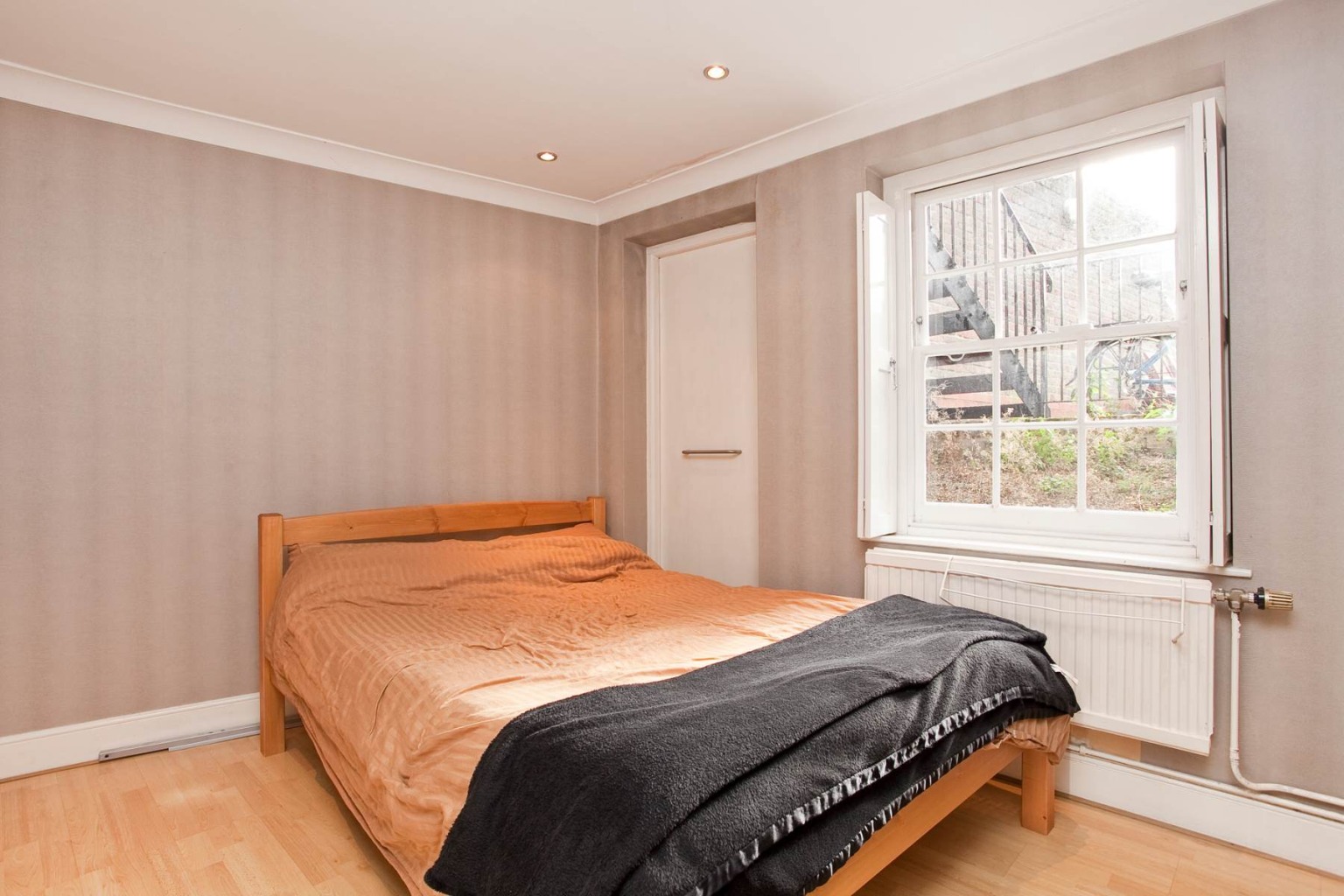 Pentonville Road, Angel, London, Greater London, N1 - London